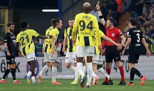 Derbi kazanamayan Fenerbahçe ve Mourinho şampiyonluk yarışına havlu attı