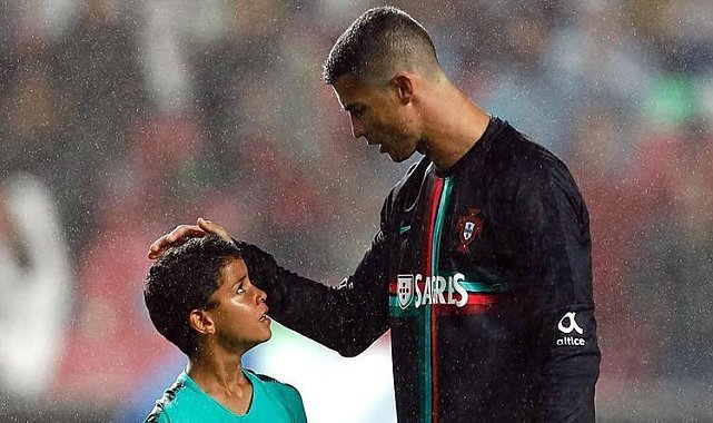 Ronaldo'nun oğlu babasının izinde